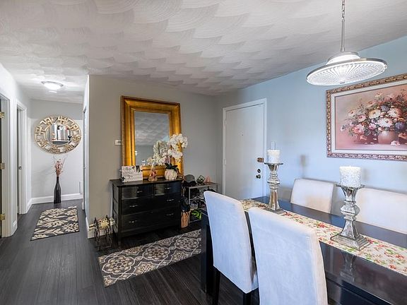 2nd image of 1000 Governors Dr APT 7