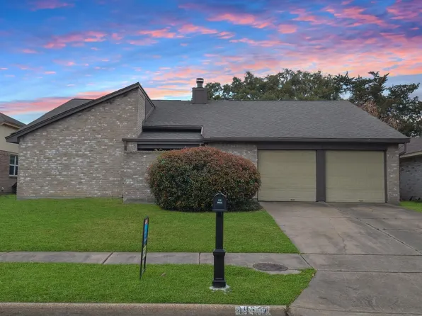 19318 Quiet Brook Dr, Houston, TX 77084