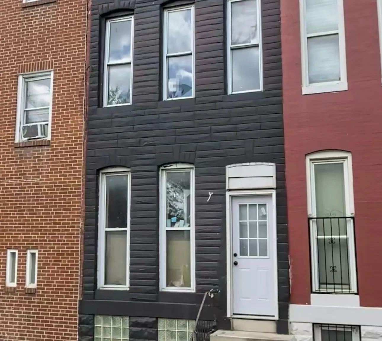 3 bed, 1500 sqft, $775 — Photo 1