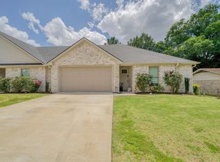 714 Gemi Dr, Longview, TX 75604