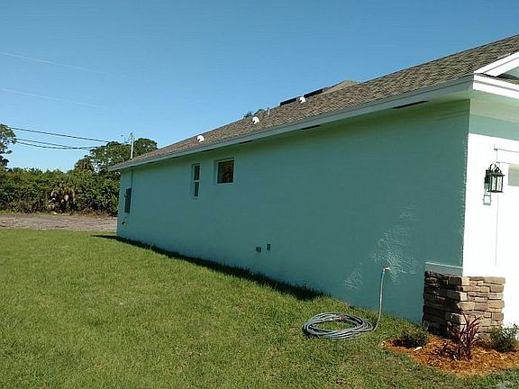 4th image of 527 SW Columbus Dr