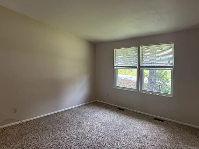 315 Philray Rd — Photo 3