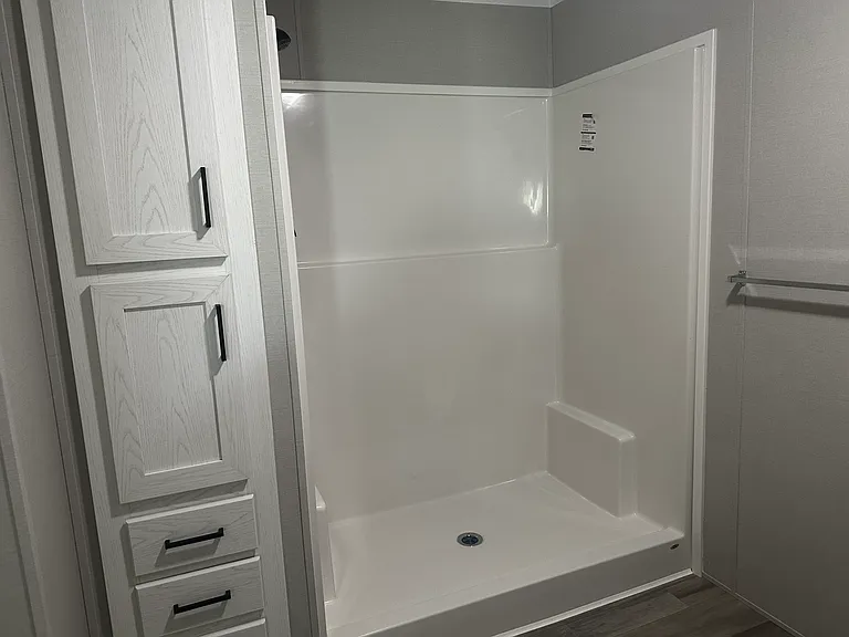 738 Waltham Dr — Photo 9