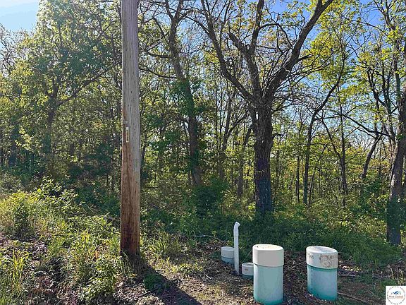 3rd image of Delta Rd
