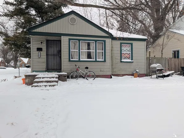 19401 Stout St, Detroit, MI 48219