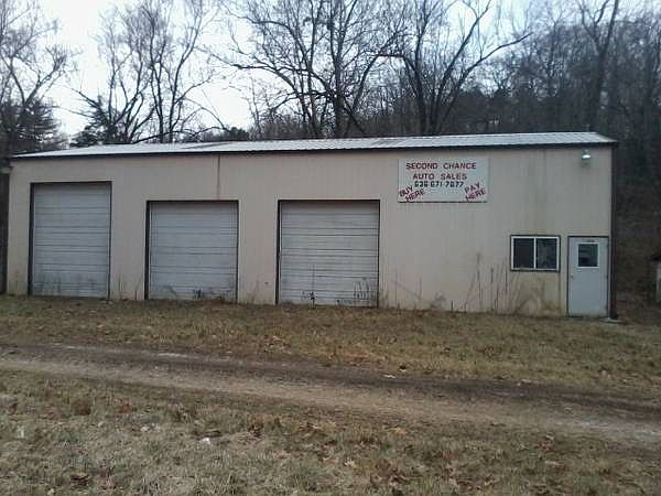 2nd image of 5502 Dillon Rd