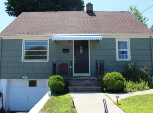 2305 Madison Ave, Bridgeport, CT 06606