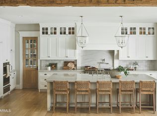 5302 E Royal View Dr N, Phoenix, AZ 85018