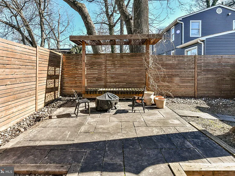 7308 Poplar Ct — Photo 28