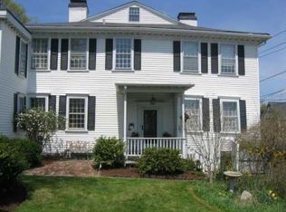 28 Division St, East Greenwich, RI 02818