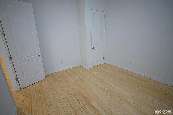 Rented by Oxford Property Group | media 12