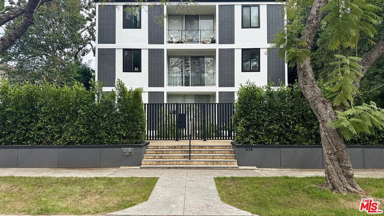 2 bed, 2.0 bath, 1640 sqft, $6,795 — Photo 1