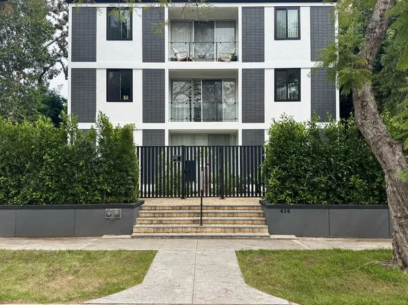 414 N Palm Dr APT 8, Beverly Hills, CA 90210