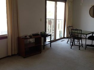 3660 Devils Glen Rd, Bettendorf, IA 52722