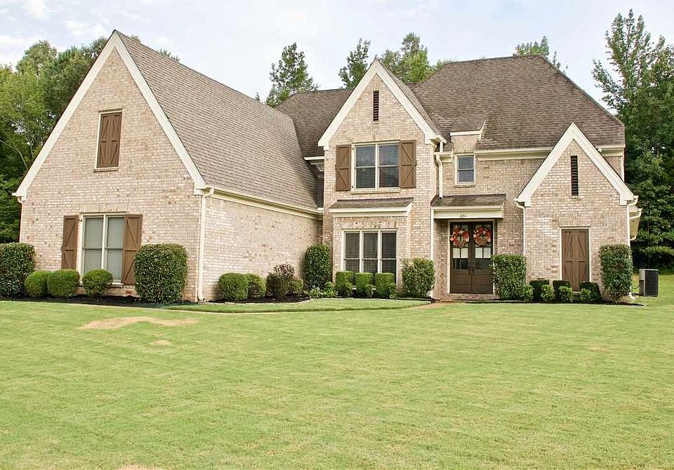 1st image of 654 Rocky Brook Dr