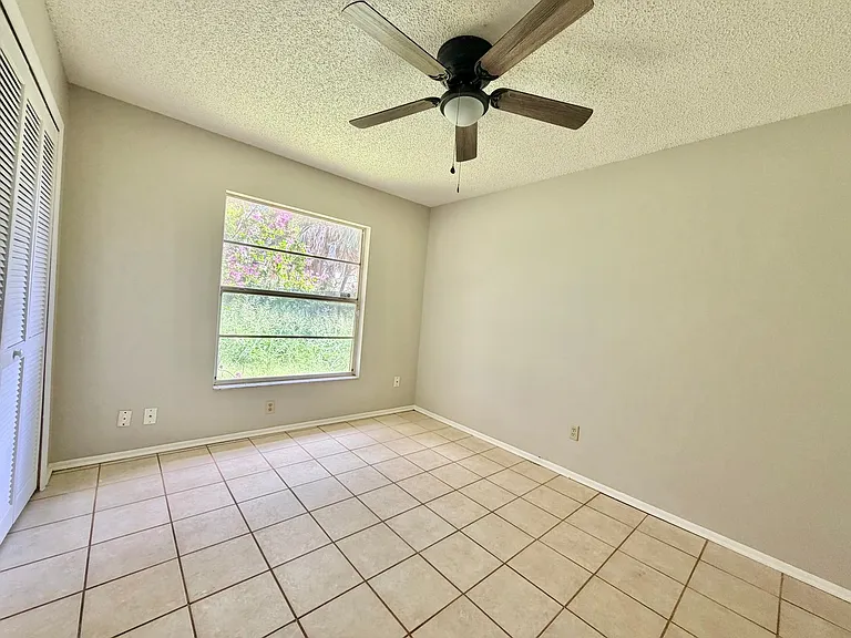 9237 Baton Rouge Dr — Photo 16