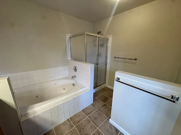 7126 Oxmoor Ln — Photo 24