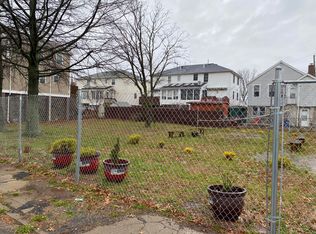 9 Iroquois St, Staten Island, NY 10305
