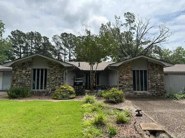 221 Barker St, Lonoke, AR 72086