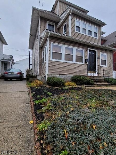 1st image of 13-15 White Terrace