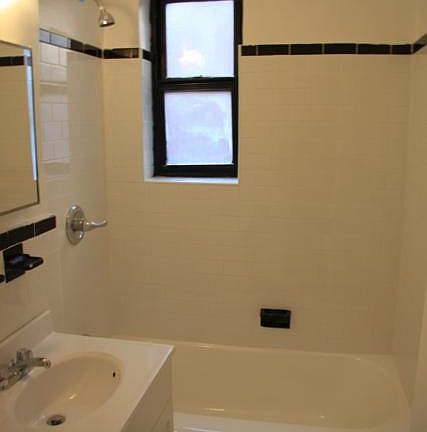 5th image of 20 Woodruff Ave APT 4B