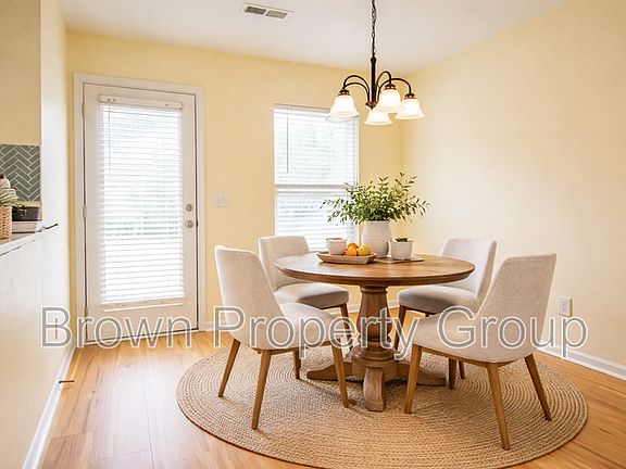 4th image of 4316 Jockey Whip Ln