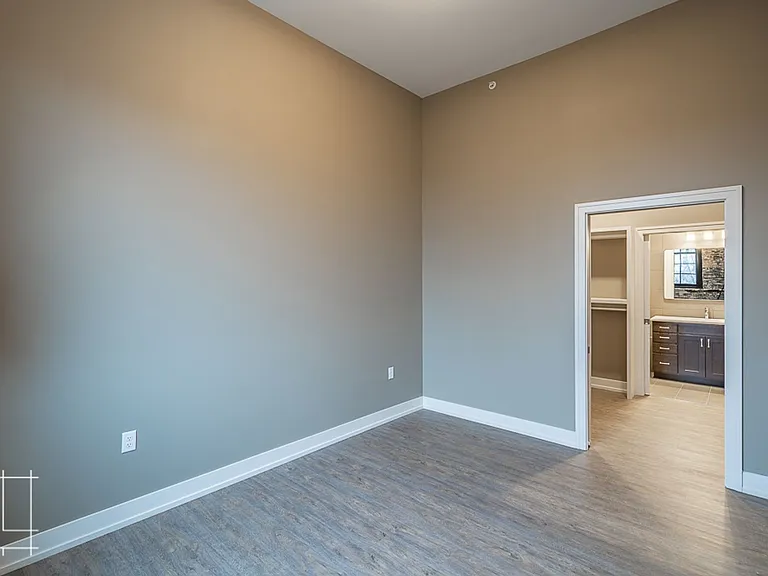 180 Detroit Ave — Photo 22