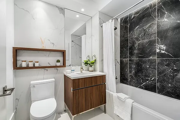 Rented by EXR | media 5