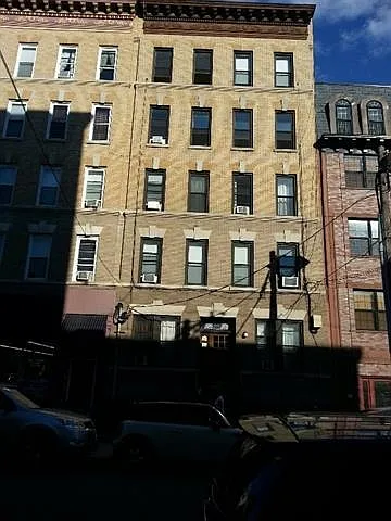 2 bed, 1.0 bath, $3,195 — Photo 1