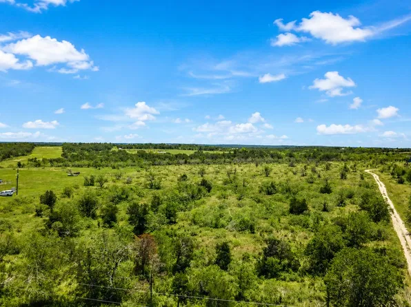 2500 NE County Road 466 Dr, Elgin, TX 78621