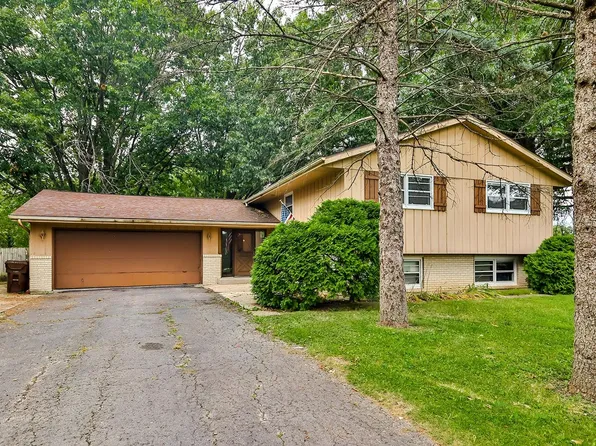 1650 Ben Franklin Rd, Rockford, IL 61108