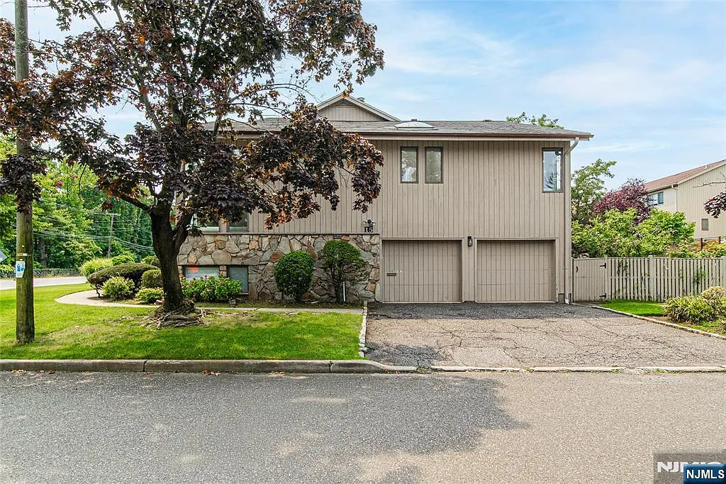 4 bed, 4.0 bath, $7,900 — Photo 3