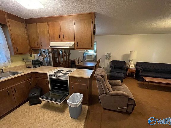 5th image of 21686 Compton Rd