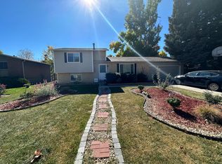 831 Winchester Dr, Fort Collins, CO 80526