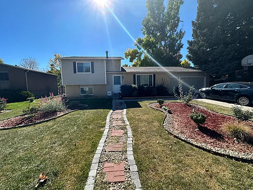 831 Winchester Dr Photo 1
