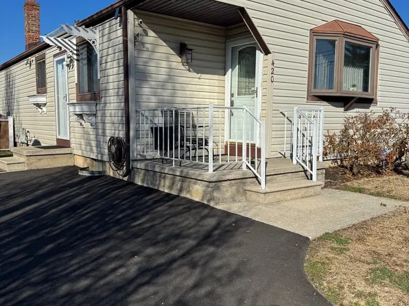 420 W Wood St, Vineland, NJ 08360