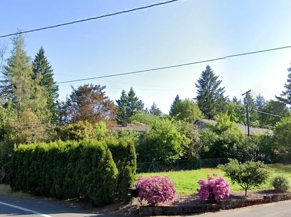 15592 Waluga Dr, Lake Oswego, OR 97035