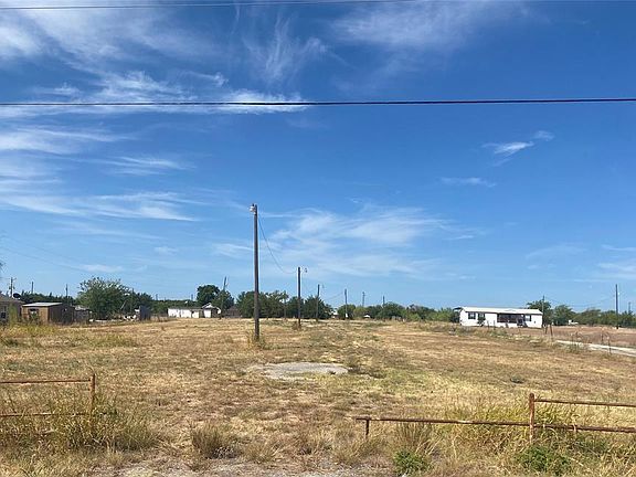 4th image of 3732 S Burleson Blvd