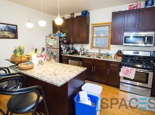 1741 W Nelson St #2, Chicago, IL 60657