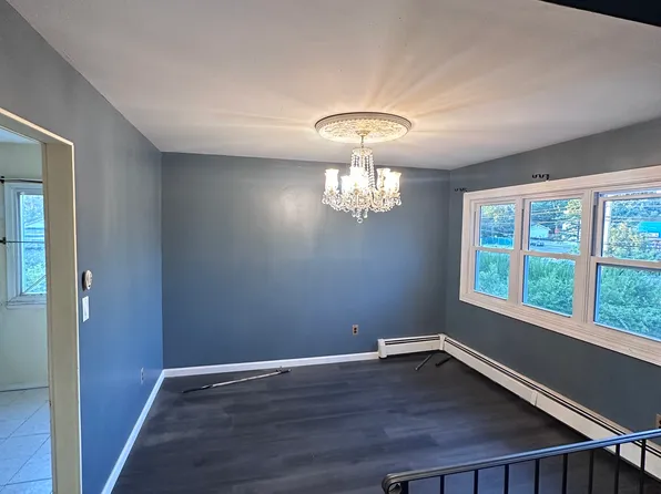 (undisclosed Address), Brentwood, NY 11717