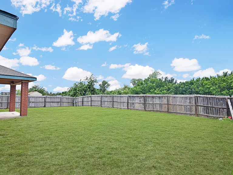 2905 Lindsey Dr — Photo 18