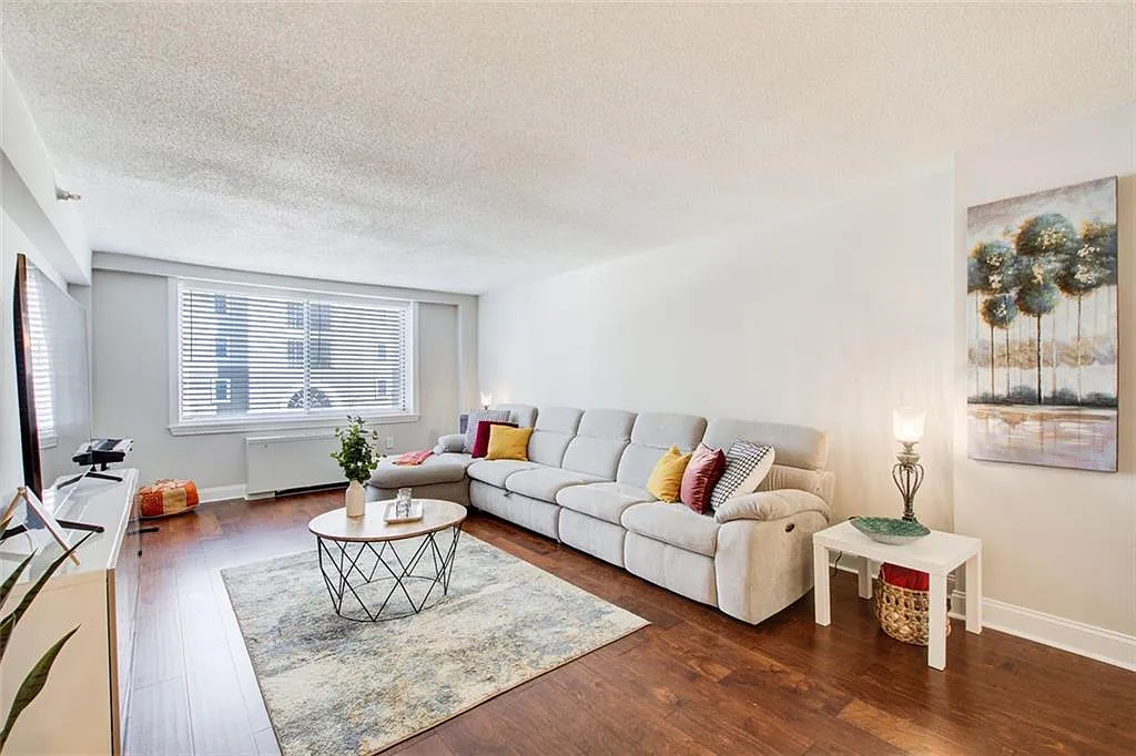 1 bed, 1.0 bath, 837 sqft, $1,750 — Photo 4