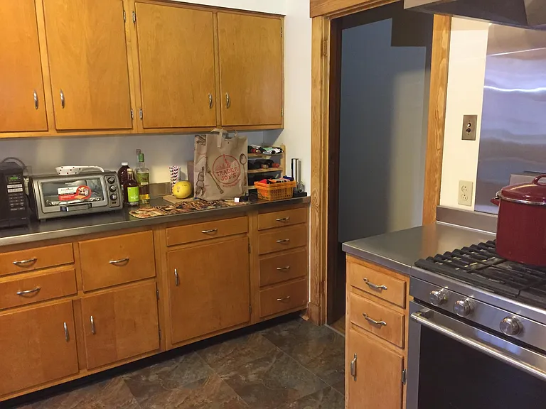 817 E End Ave #2 — Photo 4