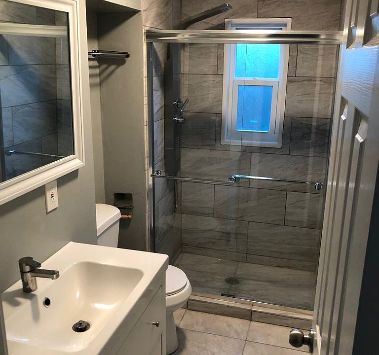 1st image of 1524 SW 32nd St