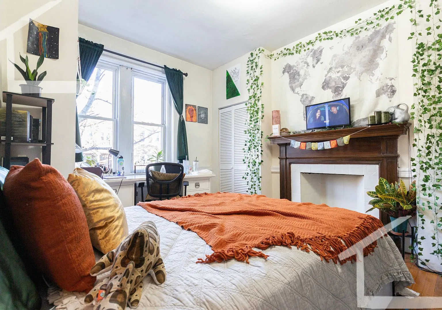 321 Saint Paul St #1A Brookline MA 02446 — Photo 1