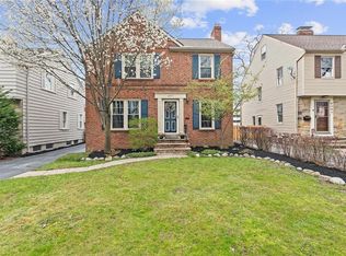 4097 Bushnell Rd, University Heights, OH 44118