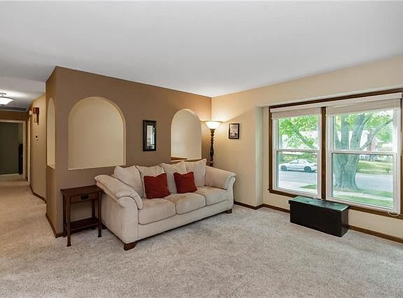 4th image of 1107 Dunwich Dr