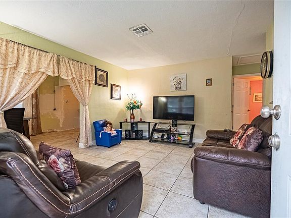 4th image of 1738 W COMANCHE AVENUE