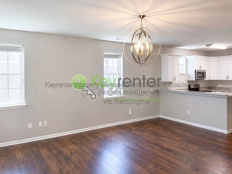 1021 Billings St — Photo 32