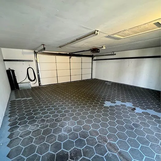 2321 W Elm Ave — Photo 15